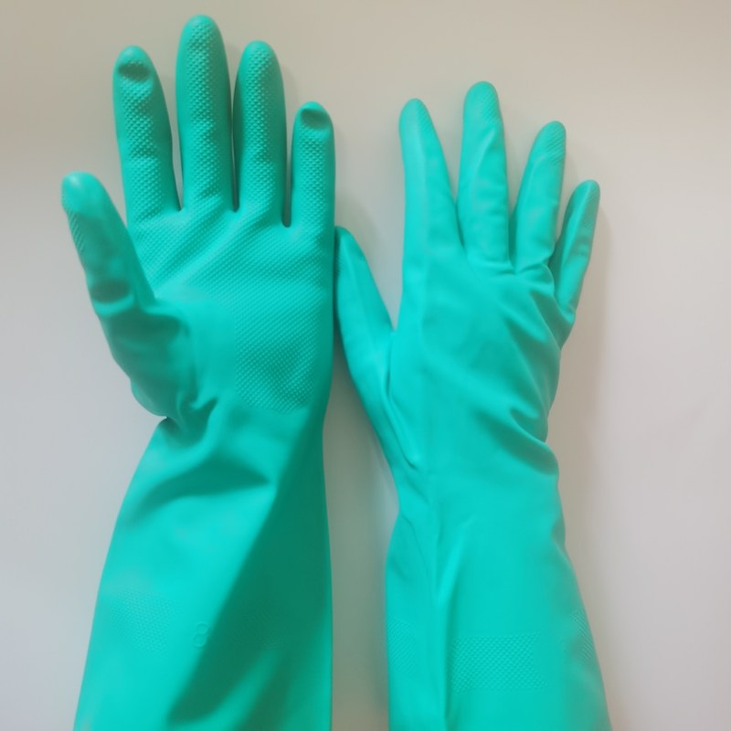 CE Certified Nitrile Glove of Green Featuring Thickness 8 Mil to 20 Mil Suitable for Medical Industrial and Laboratory